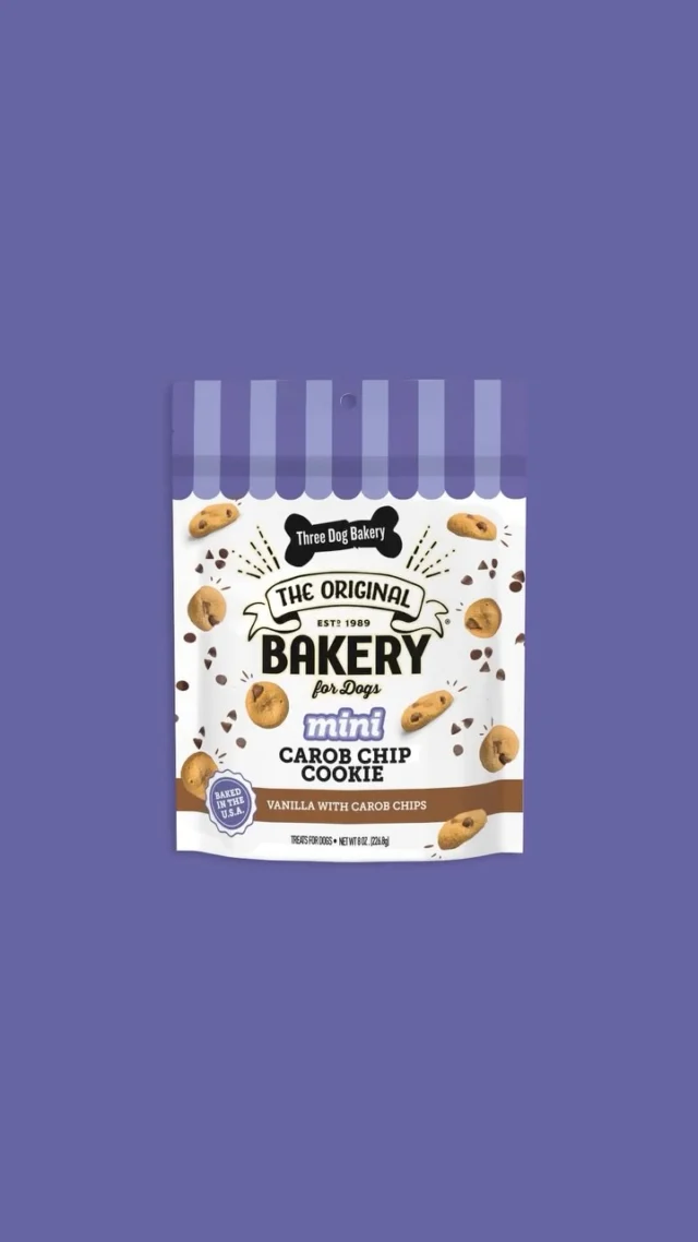 Same BIG taste, NEW bite-sized fun! 🎉🍪 Introducing our Mini Carob Chip Cookies, a minified version of our classic crunchy cookie. Whether you have a tiny tail-wagger or a larger pup with a love for little treats, these bite-sized snacks are perfect for dogs of all sizes.​Coming soon! 🍪#ThreeDogBakery #ThreeDog #MiniCarobChipCookies #DogTreats #MiniDogTreats